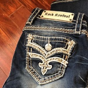 Rock Revival Karla Mid-rise Crop 25